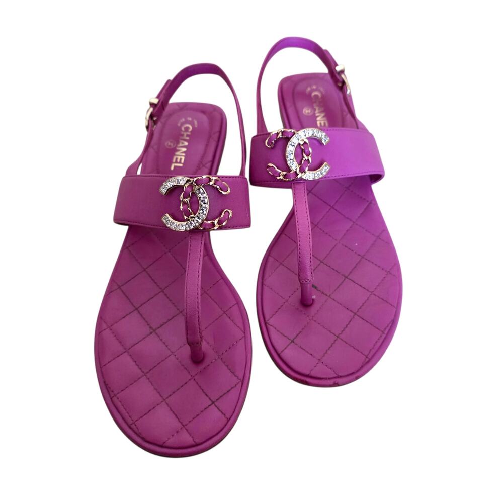 Chanel Thong Pink Quilted Leather CC Logo Sandals Chain Flat Crystal 36 5.5